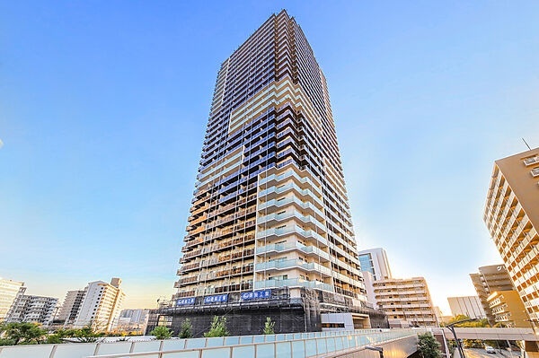 建物外観　オートロック付き