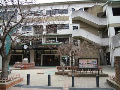 小学校　御所南小学校（小学校）まで400m