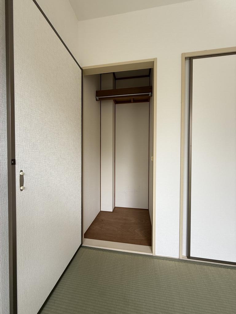 収納　和室にも半間サイズの押入れがあります！！