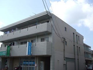 静岡市葵区安東のマンションの建物外観