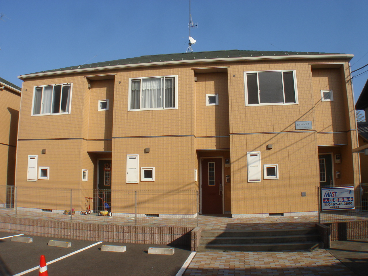 駐車場　敷地内駐車場１台付～無料！