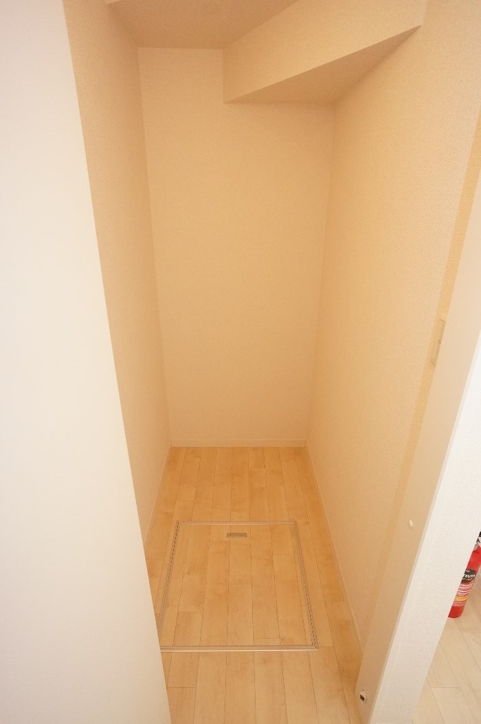 収納　階段下収納！