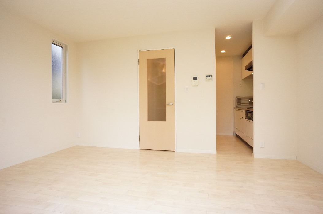 コンビニ　セブンイレブン逗子久木4丁目店（コンビニ）まで528m