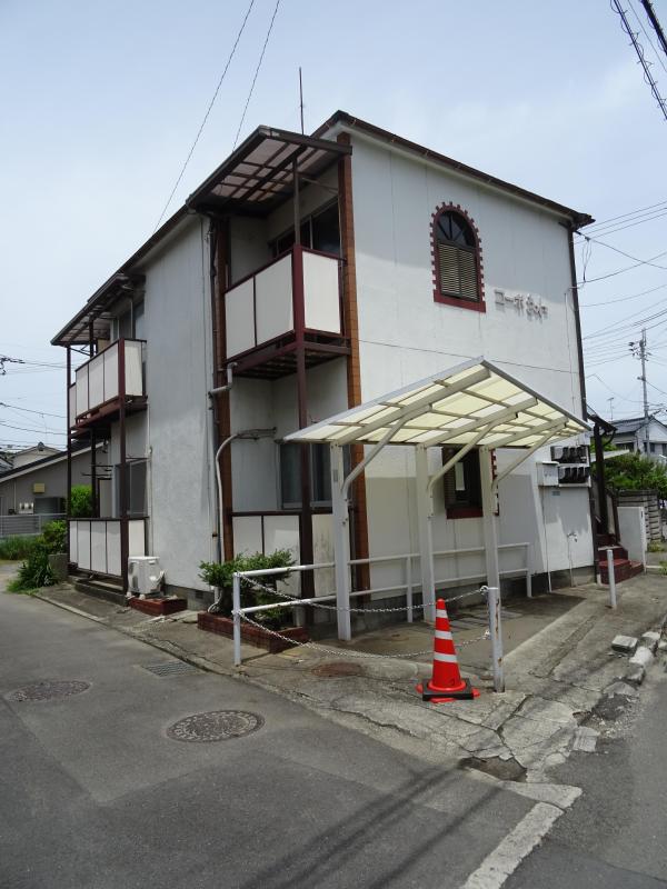 コーポさわの建物外観