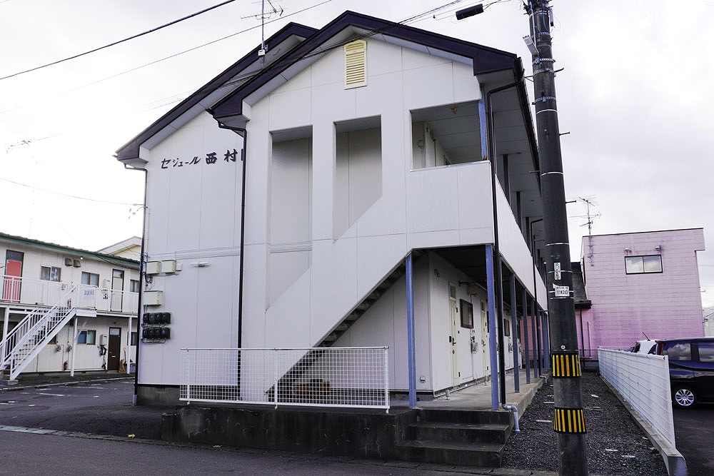 セジュール西村Fの建物外観