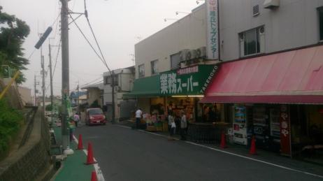 【池田市井口堂のアパートのスーパー】