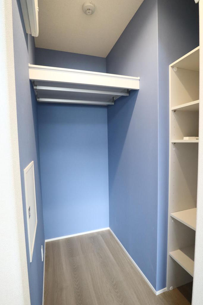 収納　WICもアクセントクロス完備しており、お洒落です！