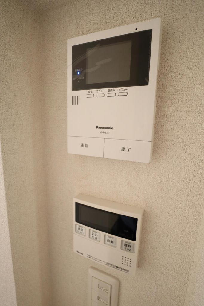 セキュリティ　モニタ付インターホン完備しています！
