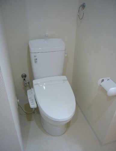 トイレ　ゆったりとした空間のトイレです
