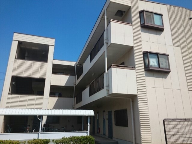 姫路市飾磨区細江のマンションの建物外観