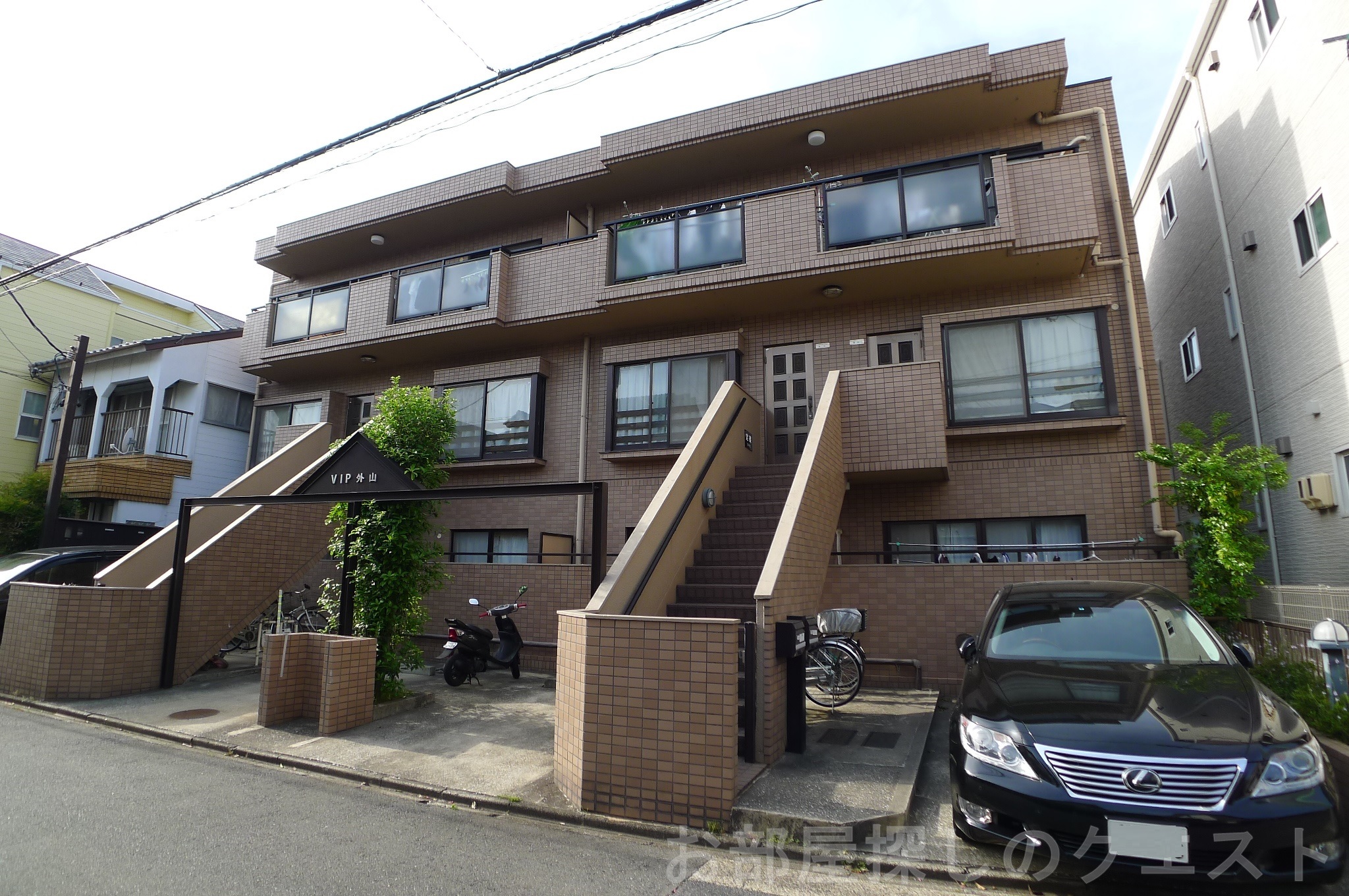 名古屋市南区外山のマンションの建物外観