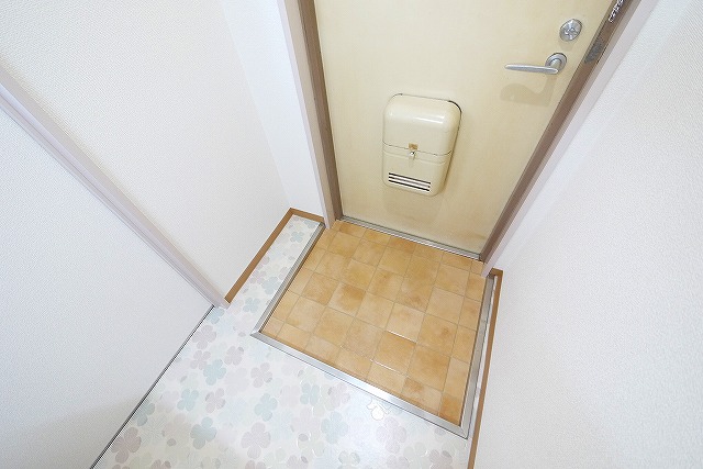 玄関　落ち着いた玄関です