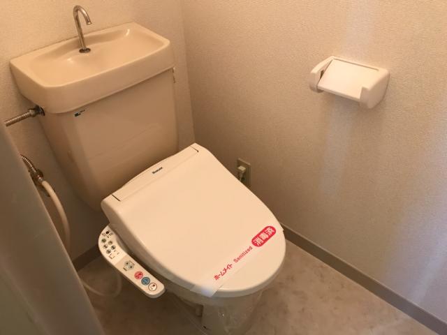 トイレ　シャワー付トイレ