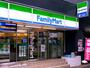 コンビニ　ファミリーマート新宿新小川町店（コンビニ）まで204m