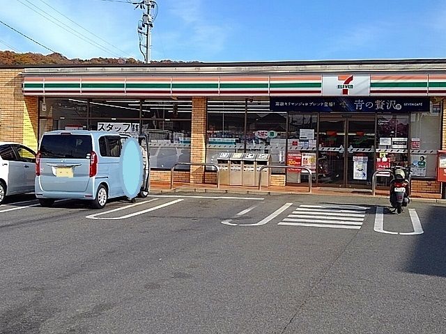 【福山市柳津町のアパートのコンビニ】