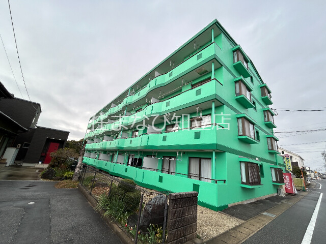 【豊田市小川町のマンションの建物外観】