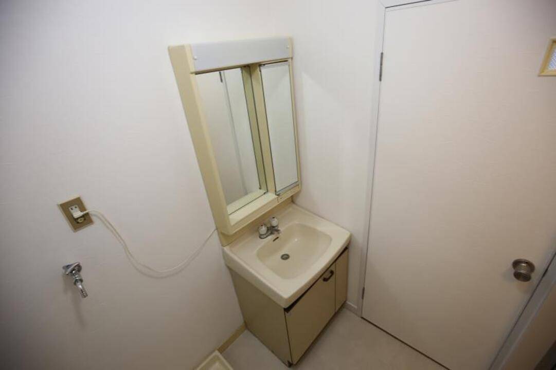 洗面設備　ドレッサー