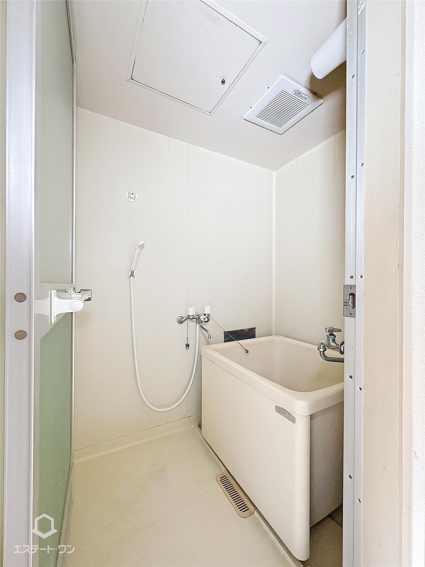 バス・シャワールーム　ゆったりできます（＊^_^＊）