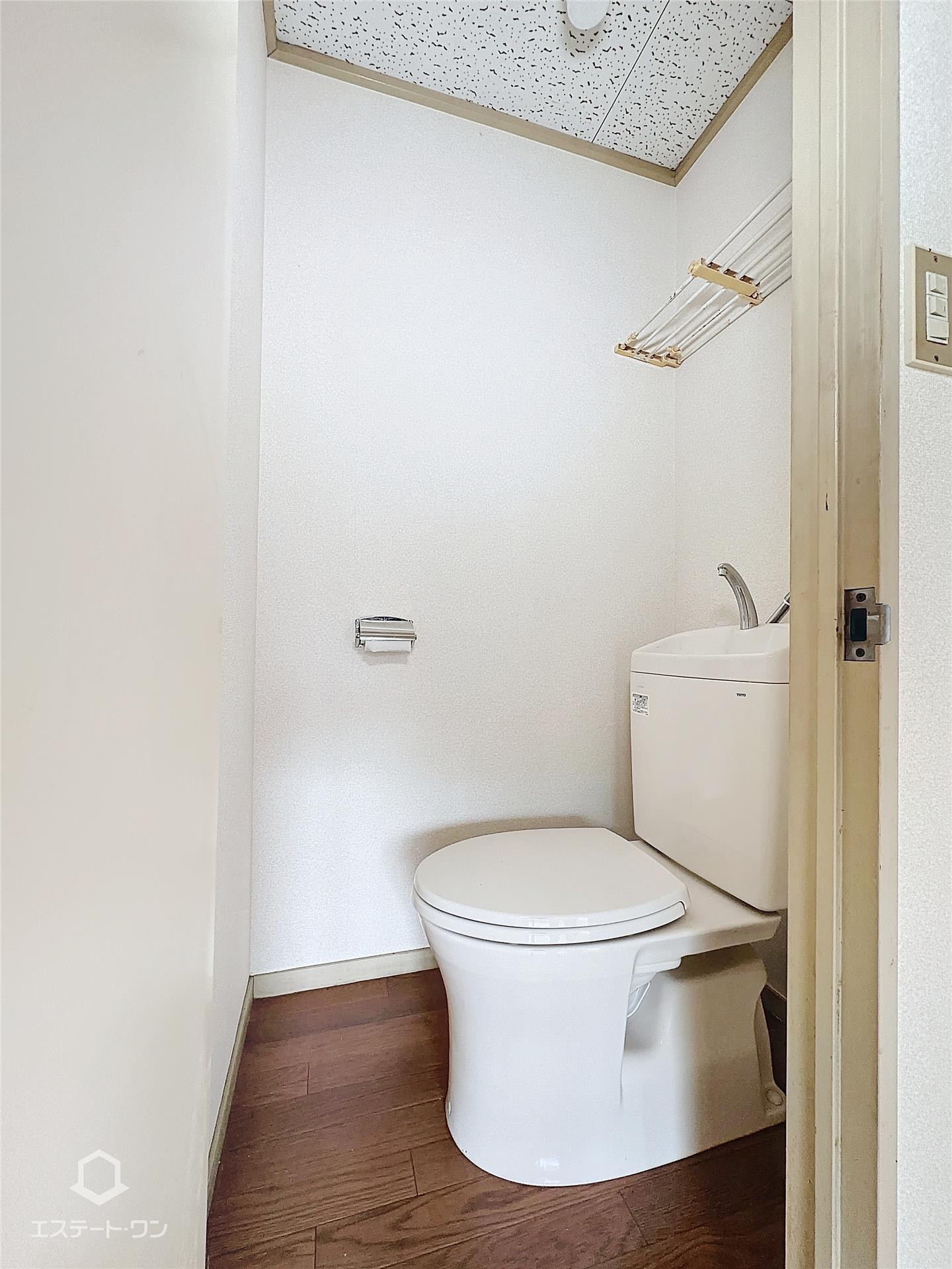 トイレ　洋式の水洗トイレ！