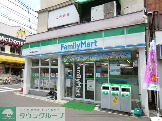 【足立区千住曙町のアパートのコンビニ】