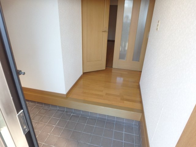 玄関　シンプルで使いやすい玄関です