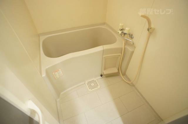 バス・シャワールーム　写真は３Ｃ号室です