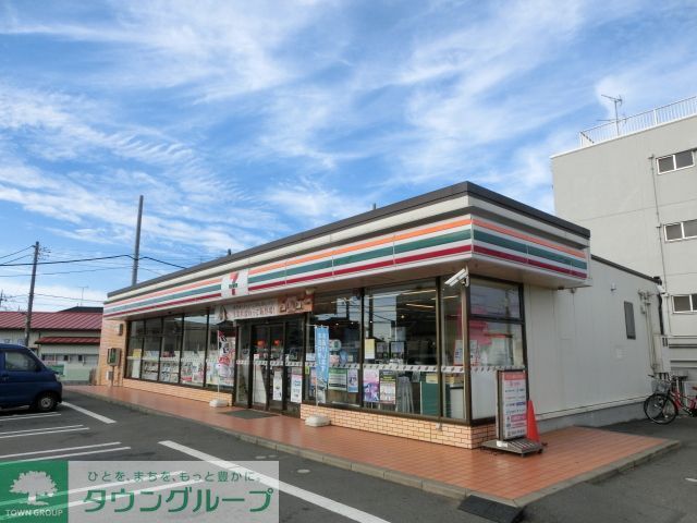 コンビニ　セブンイレブン千葉都賀2丁目店（コンビニ）まで990m