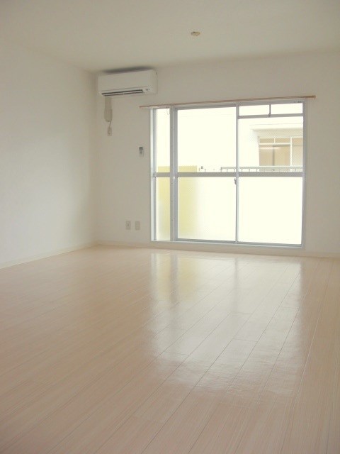 居室・リビング　※現況優先