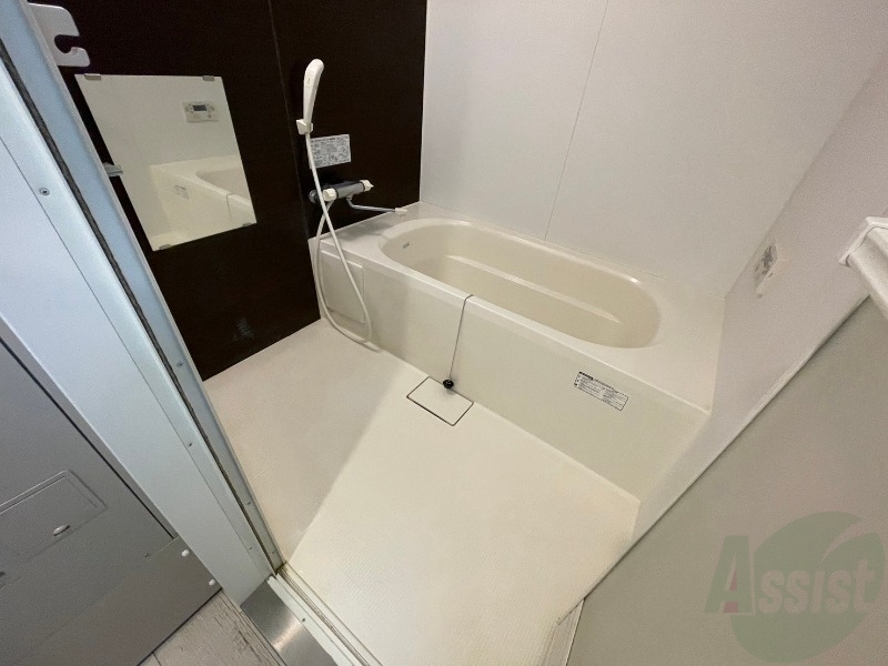 バス・シャワールーム　お風呂です。ゆっくりお風呂につかるのも体に良いですね～