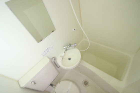 バス・シャワールーム　※別号室の写真です