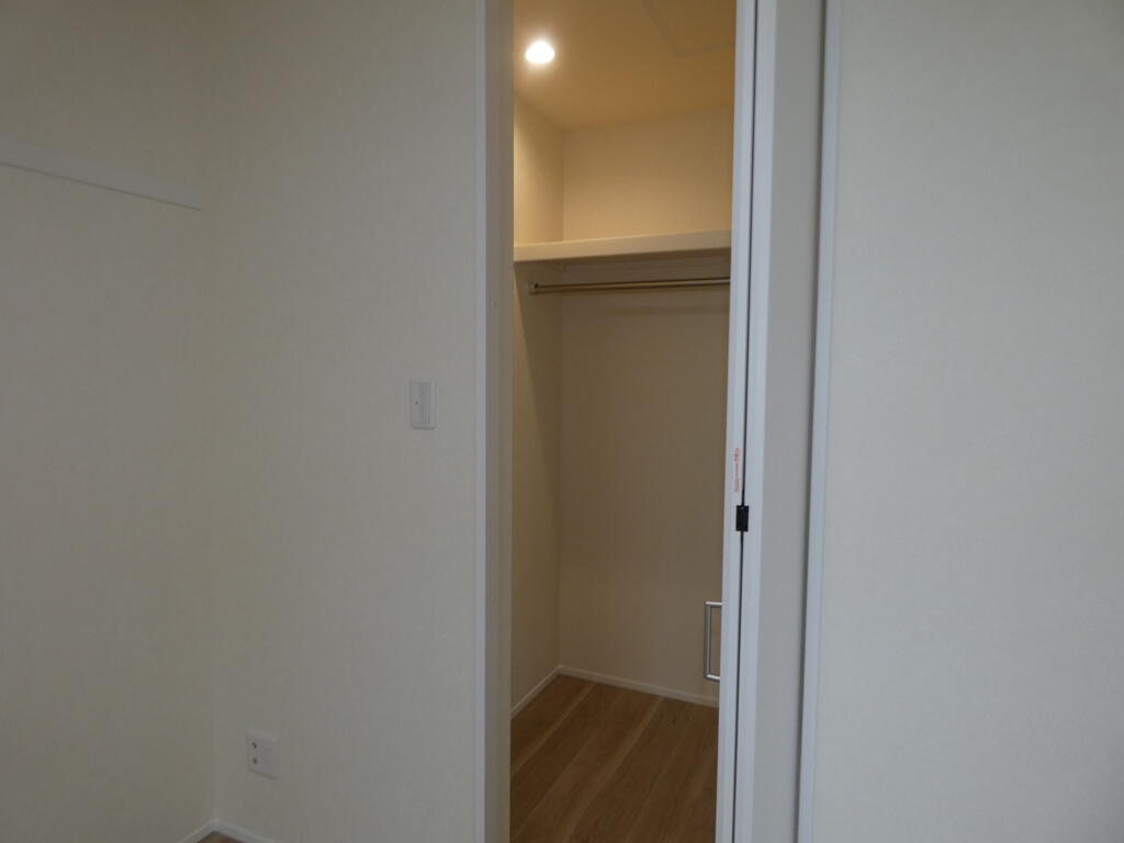 収納　ウォークインクローゼット