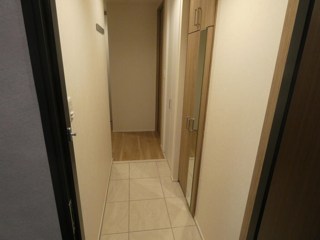 玄関　玄関内部