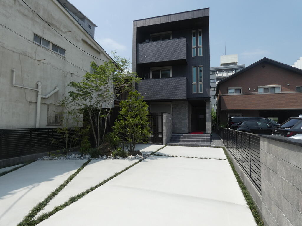 建物外観　建物外観