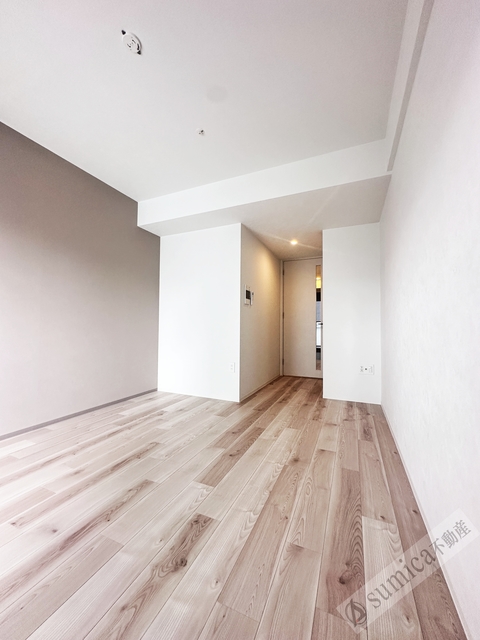 居室・リビング　ホワイトベースで明るい内装♪