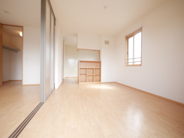 居室・リビング　★１０帖あるリビングのお写真です★