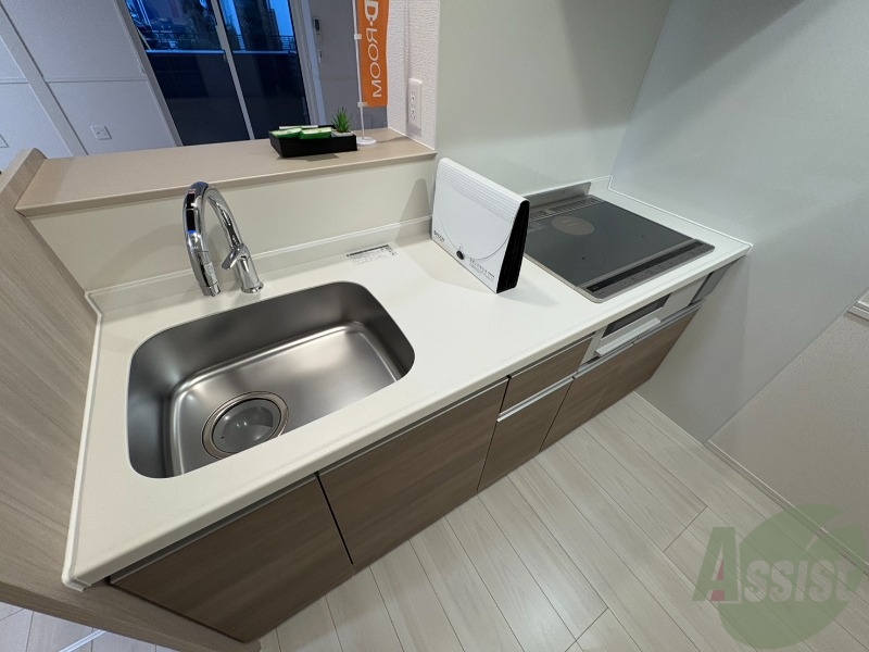 キッチン　キッチンには作業場もあります。料理も捗りますね。