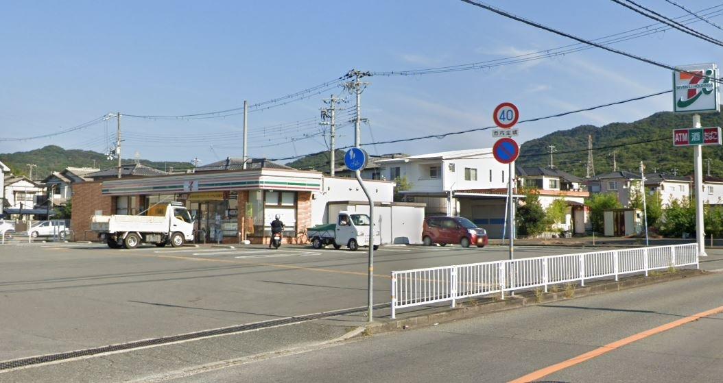 コンビニ　セブンイレブン姫路北平野2丁目店（コンビニ）まで403m