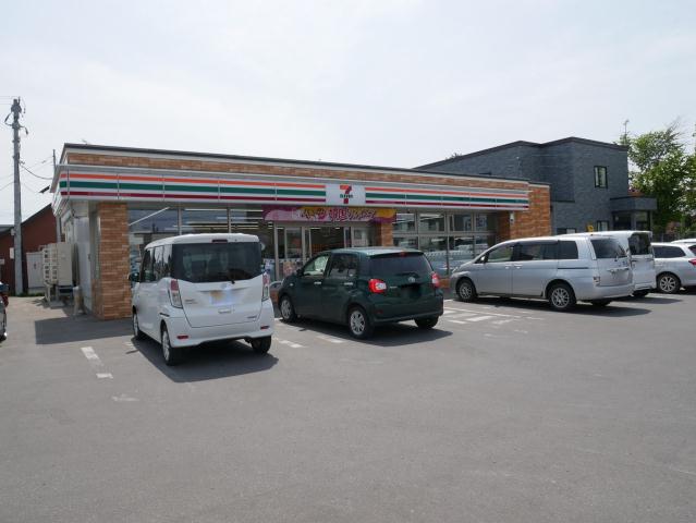 コンビニ　セブン－イレブン美唄西３条店（コンビニ）まで372m