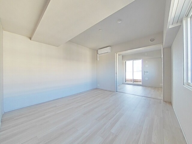 居室・リビング　※５階同間取り参考写真※