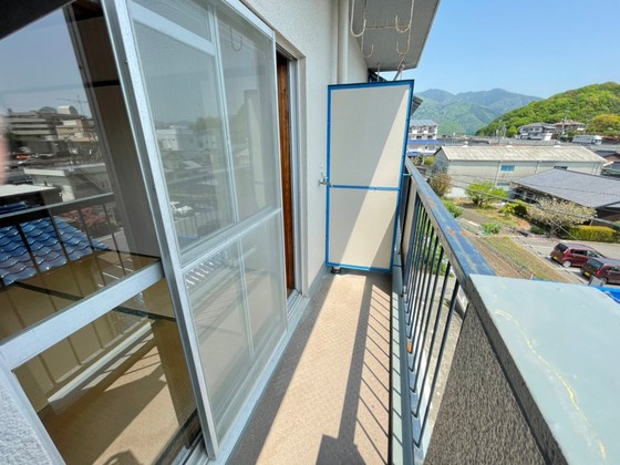 バルコニー　※別号室の写真です。
