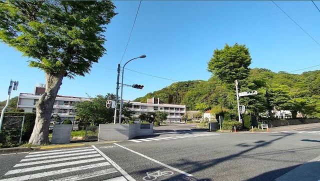 高校・高専　浜田高校（高校・高専）まで5600m