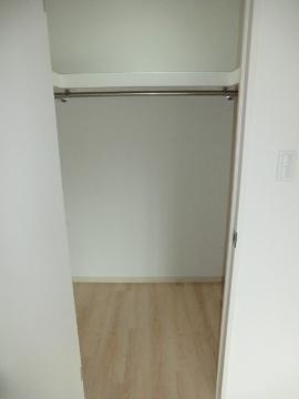 　収納　ウォークインクローゼット１