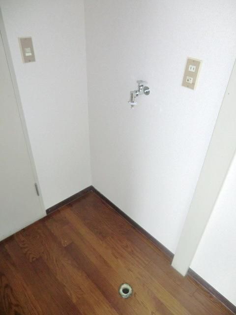 洗面設備　室内洗濯機置場