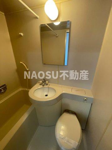 トイレ　清潔感のあるトイレです