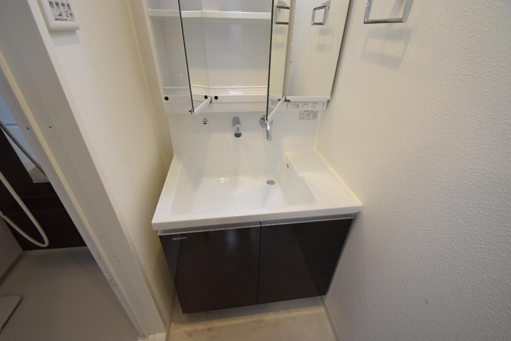 洗面設備　洗髪洗面化粧台