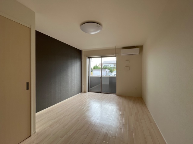 居室・リビング　9.6帖の洋室　※建物完成前のためイメージです