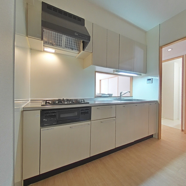 キッチン　３口コンロ付きシステムキッチン♪