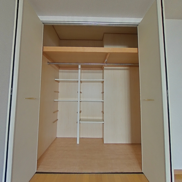 収納　洋服がかけられるクローゼット♪