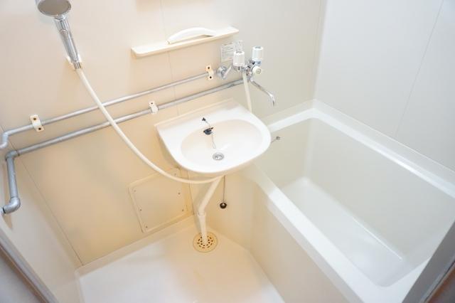 バス・シャワールーム　浴室