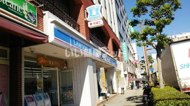 コンビニ　ローソン大波止店（コンビニ）まで216m